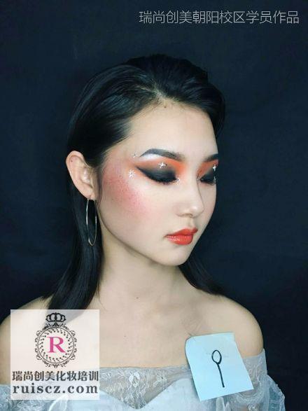 【3月月考】你的妝，是勛章；好運(yùn)會用盡，但，技術(shù)不會！