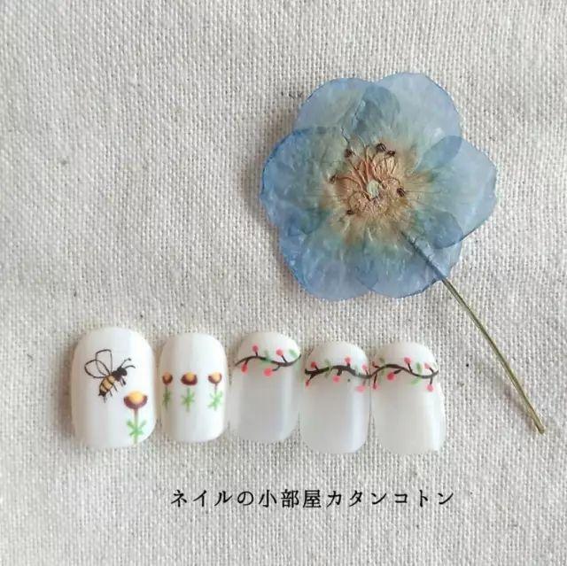 適合春天的小清新美甲，讓指尖成為“限量版”！